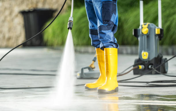 Best Commercial Pressure Washing  in Kincheloe, MI